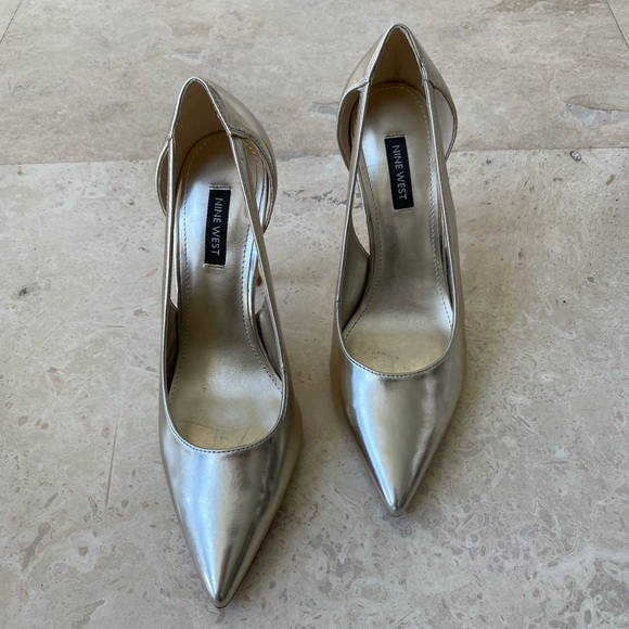 Gold 4 inch High Heels - Picture 2 of 8